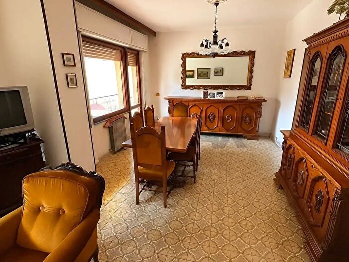 Appartamento con 5 locali in vendita in Sassari