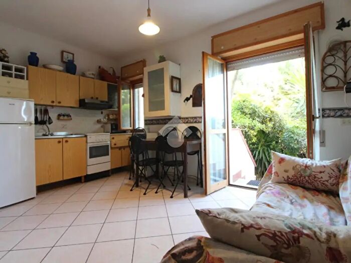 Appartamento trilocale in vendita in Via Mattine, Agropoli