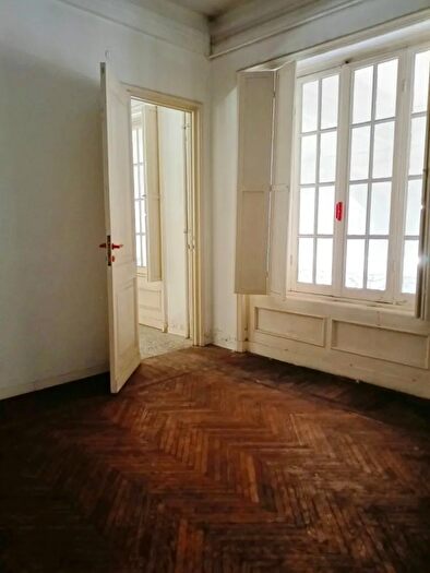 Appartamento con 5 locali in vendita in Via Tullio Molteni, Genova