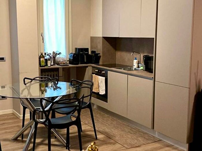 Appartamento trilocale in affitto in Borgo Schizzati, Centro Storico, Parma