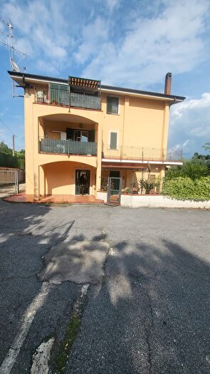 Appartamento trilocale in vendita in Via Paganico, Velletri