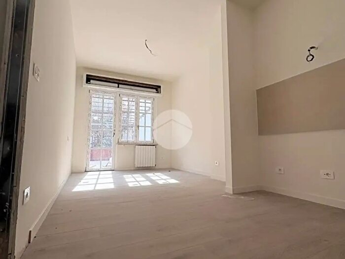 Appartamento trilocale in vendita in Via Desiderio, Milano