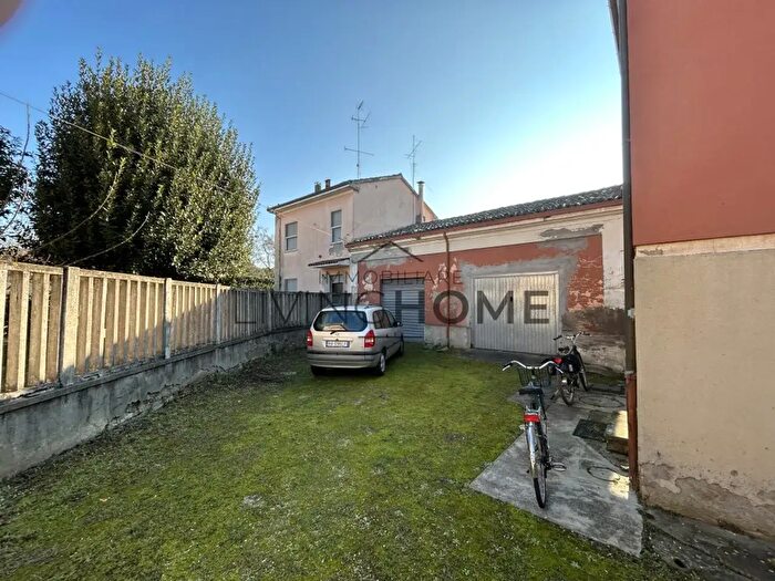 Appartamento con 5 locali in vendita in Via Osservanza, Cesena