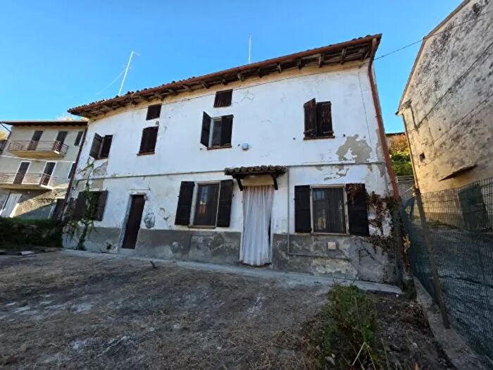 Casa con 6 locali in vendita in Via Olearo, Sala Monferrato