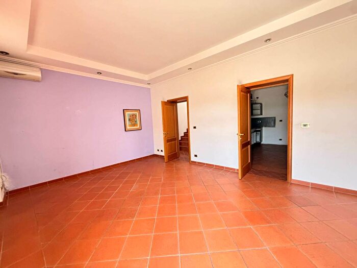 Casa con 6 locali in affitto in Via Brigata Ravenna, Pista, Alessandria