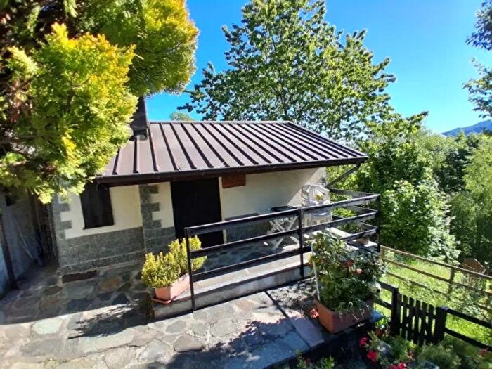 Casa bilocale in vendita in Via Vallestrona, Quarna Sopra