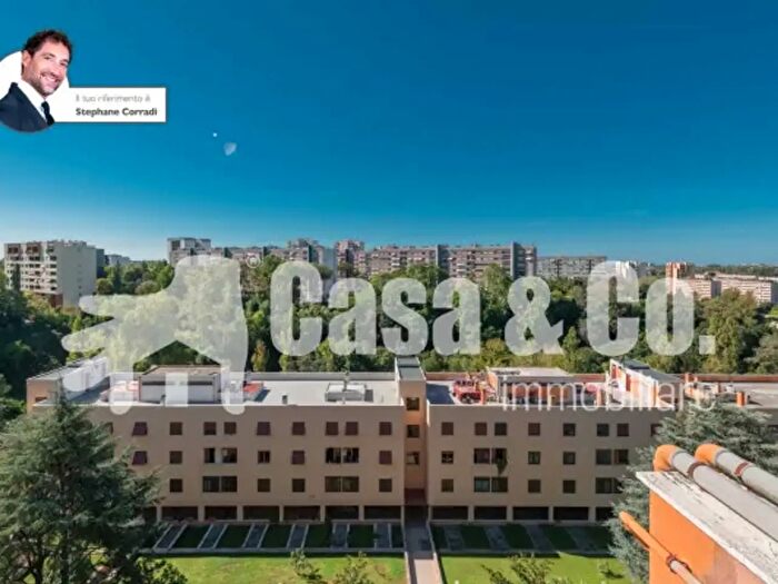 Appartamento trilocale in vendita in Via Joyce, Roma