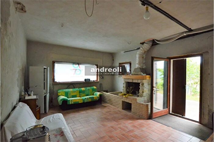 Casa trilocale in vendita in Staffolo