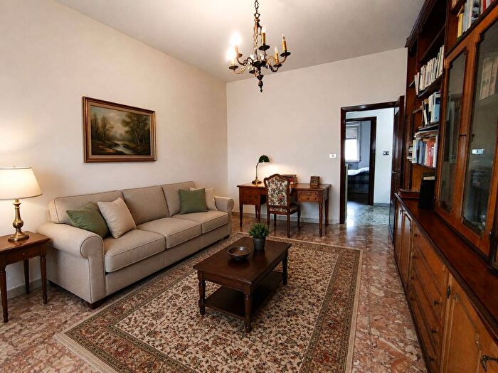 Appartamento con 5 locali in affitto in Corso Vittorio Emanuele II, Stazione Centrale Corso Vittorio, Pescara