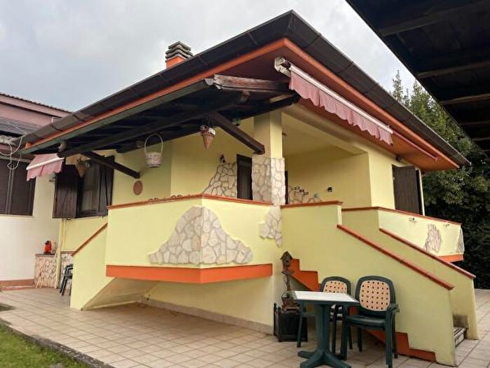 Casa quadrilocale in vendita in Via Melogrosso, Sezze