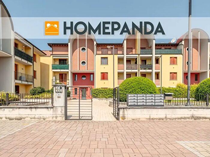 Appartamento trilocale in vendita in Via Redenzione, Castelverde