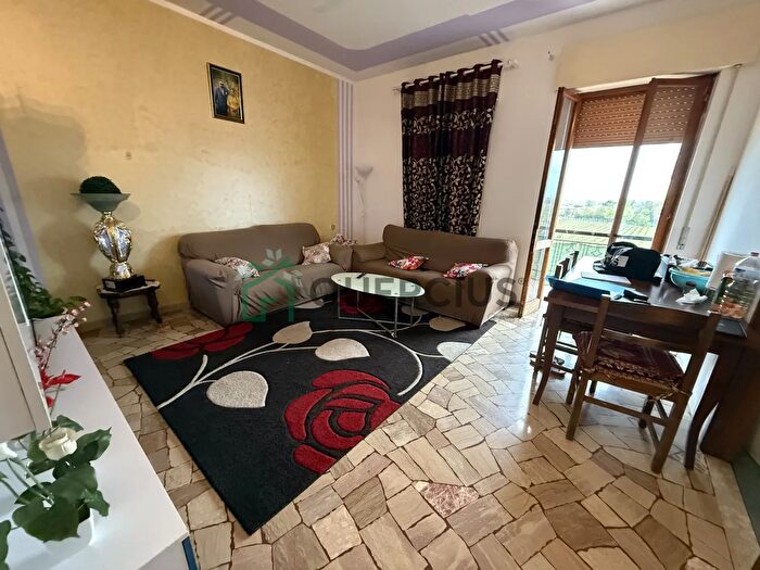 Appartamento con 5 locali in vendita in Via Roma, Gambellara