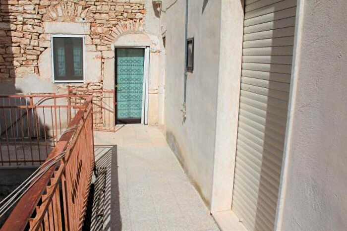 Appartamento trilocale in vendita in Santeramo In Colle