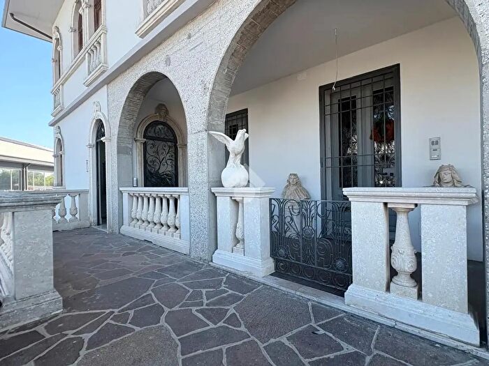 Appartamento trilocale in vendita in Via Botticelli, Selvazzano Dentro