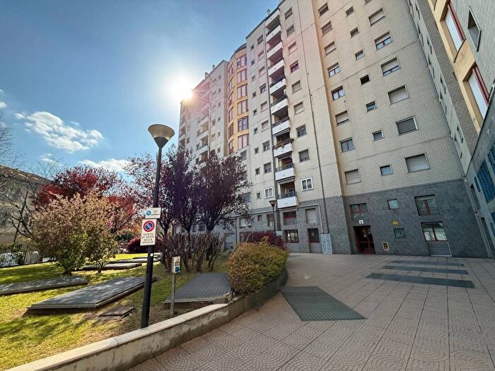 Appartamento bilocale in affitto in Via Ernesto Breda, Bicocca, Milano