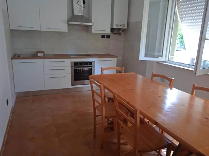 Appartamento trilocale in affitto in Ancona