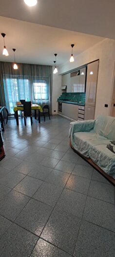 Appartamento trilocale in vendita in Viale Bruno Pelizzi, Roma