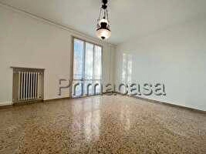 Appartamento con 5 locali in vendita in Castelnovo Di Sotto