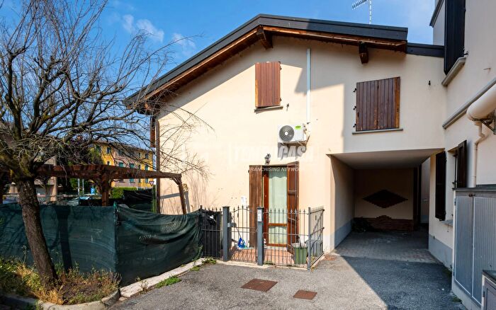 Casa trilocale in vendita in Via Dino Buzzati, Reggio Emilia