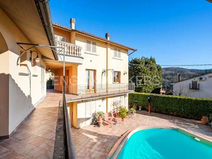 Casa con 6 locali in vendita in Via Castiglioni, Lamporecchio