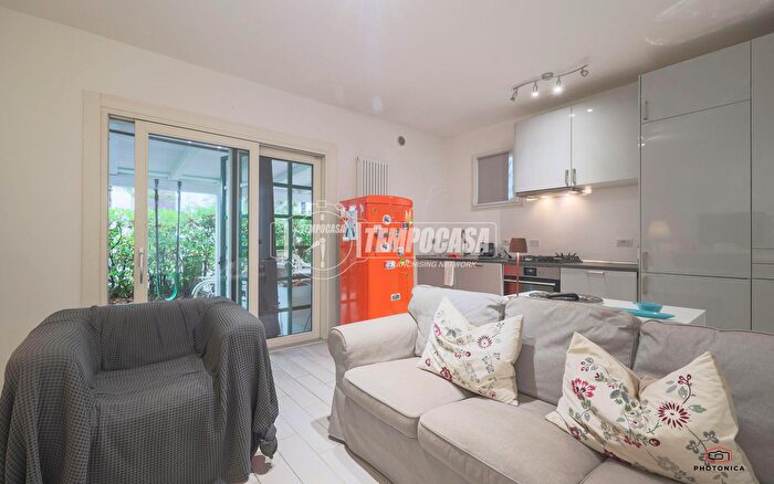 Appartamento trilocale in vendita in Via Amerigo Vespucci, Misano Adriatico