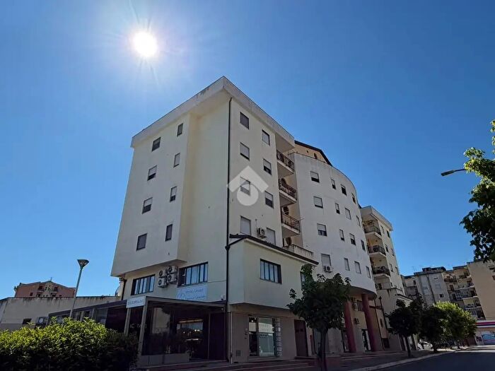 Appartamento con 6 locali in vendita in Via dei Pugliesi, CoriglianoRossano
