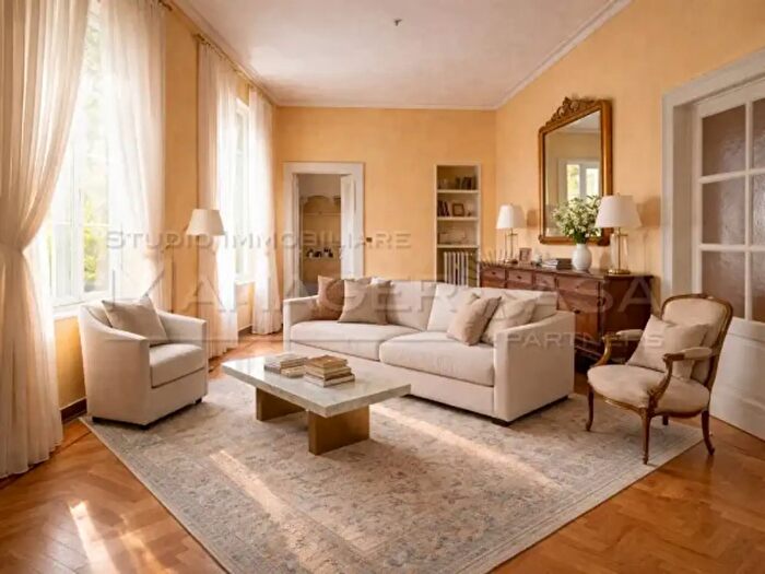 Appartamento con 6 locali in vendita in Corso Carlo E nello Rosselli, Torino