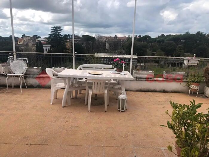 Appartamento monolocale in affitto in Via Festa Avieno, Roma