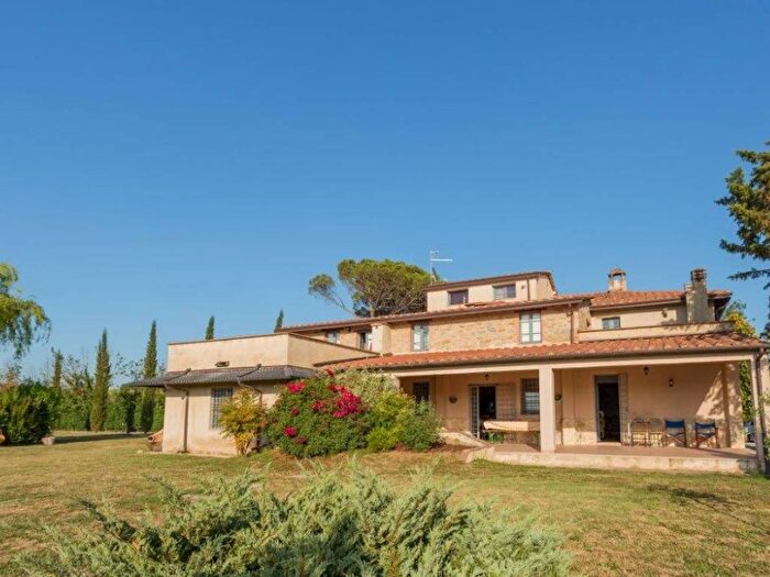 Casa con 5 locali in affitto in Strada Statale Marscianese, Centro, Marsciano