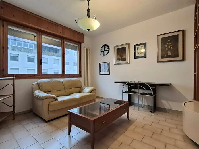 Appartamento bilocale in vendita in Via Zappaterra, Ferrara