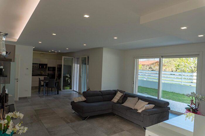 Casa quadrilocale in vendita in Via Don Bosco, Albignasego