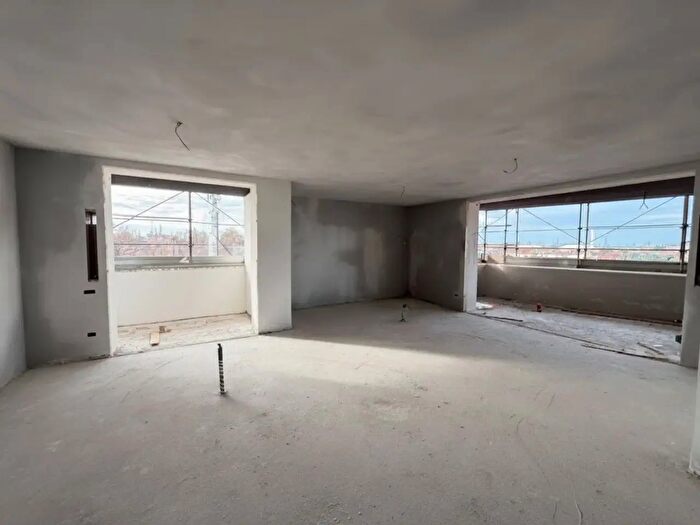 Appartamento quadrilocale in vendita in Via Beato Pellegrino, Padova