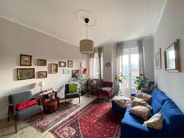 Appartamento quadrilocale in vendita in Via Giovanni Pascoli, Asti