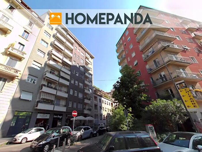Appartamento bilocale in vendita in Via Cenisio, Milano