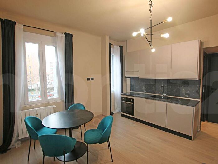 Appartamento bilocale in affitto in Via George Washington, Solari, Milano