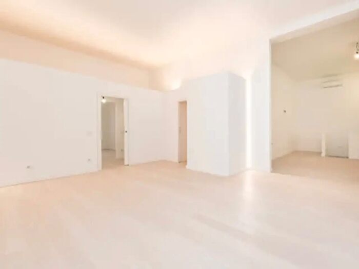 Appartamento con 5 locali in vendita in Via dellAssunta, Milano