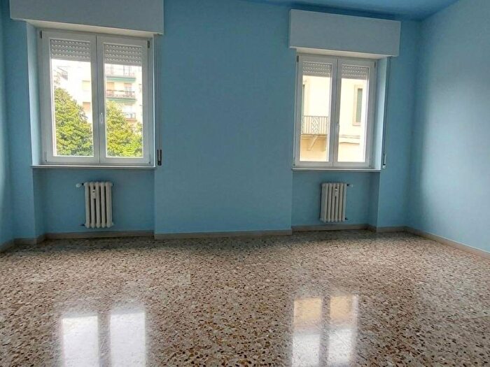 Appartamento con 5 locali in affitto in Lungadige Cangrande, Borgo Trento, Verona