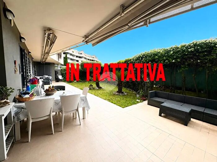 Appartamento quadrilocale in vendita in Viale Carmelo Bene, Roma