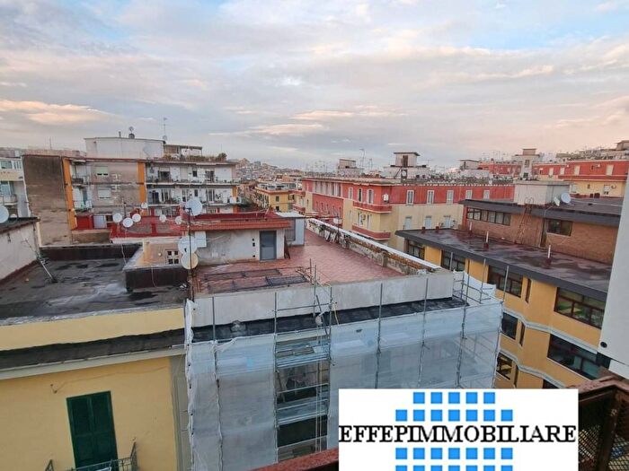 Appartamento monolocale in affitto in Via Enrico Alvino, Vomero, Napoli