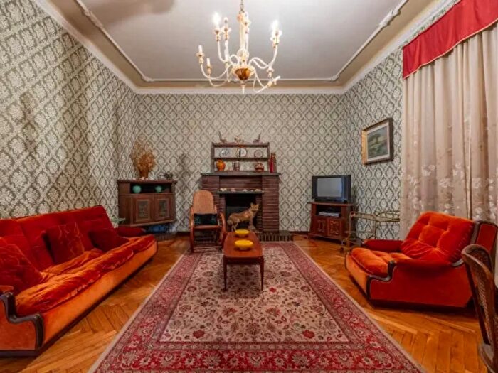 Casa con 6 locali in vendita in Corso Italia, Castagneto Po