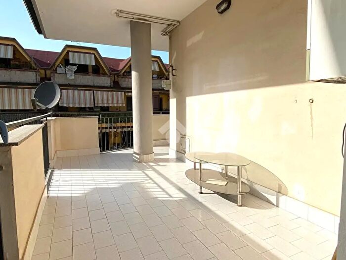 Appartamento trilocale in vendita in Via Verona, Acerra