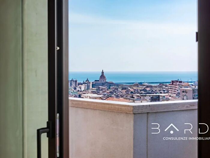 Appartamento trilocale in affitto in Catania