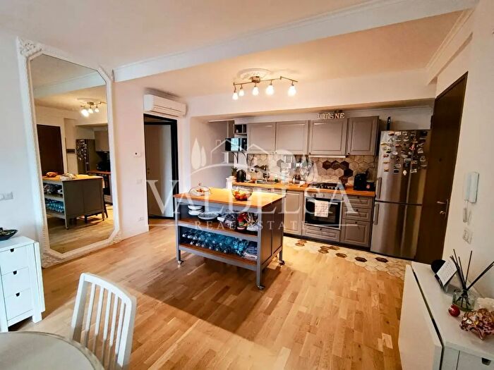 Appartamento quadrilocale in vendita in Poggibonsi Si, Poggibonsi