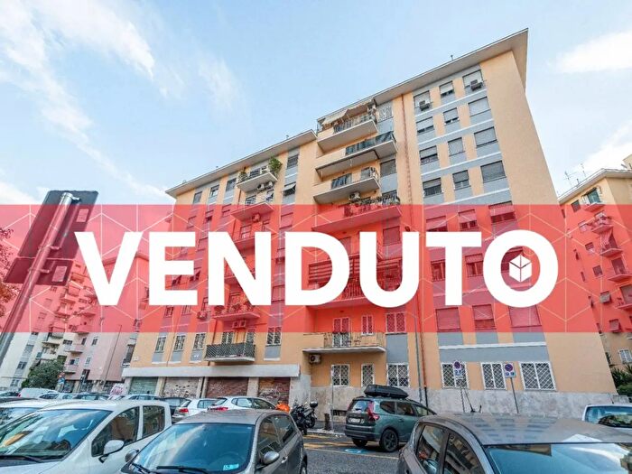 Appartamento trilocale in vendita in Via Pasquale del Giudice, Roma