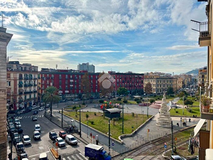Appartamento trilocale in affitto in Piazza nazionale, Arenaccia, Napoli