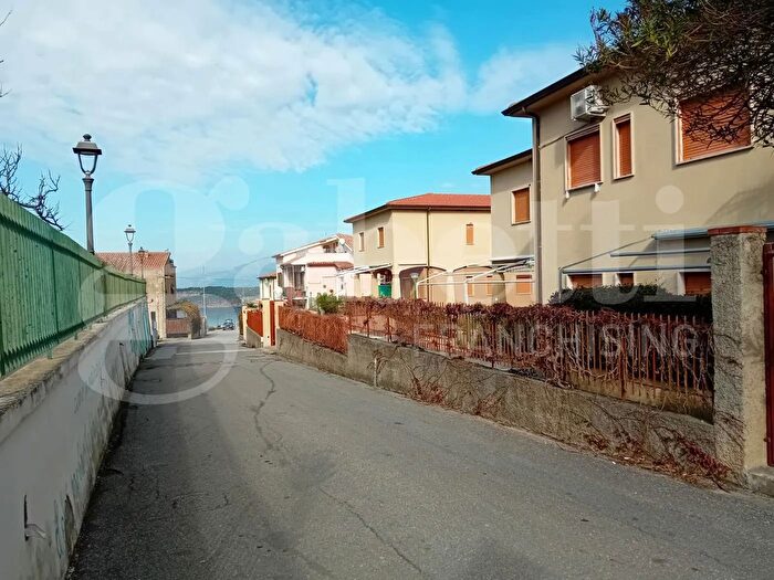 Appartamento bilocale in vendita in Corso Umberto I, San Nicola Arcella