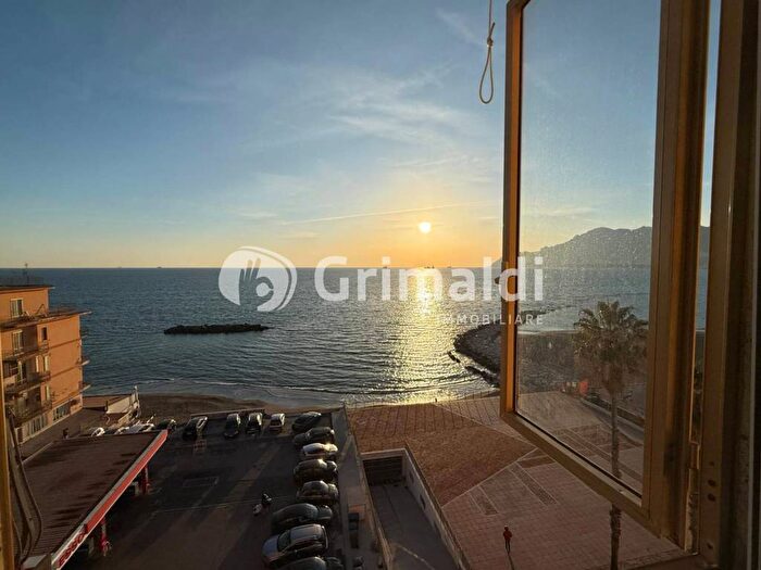 Appartamento monolocale in affitto in Via Gennaro Palermo, Pastena Pastena Alta, Salerno