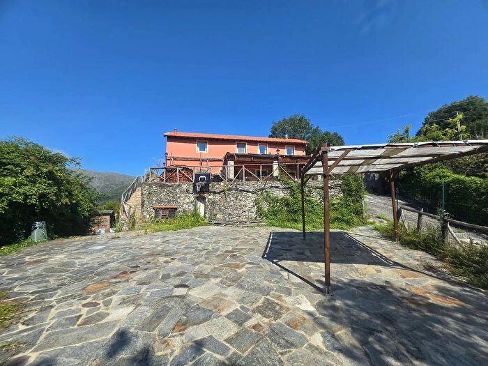 Casa in vendita in Via San Carlo di Cese, Genova