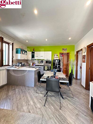 Appartamento trilocale in vendita in Siena