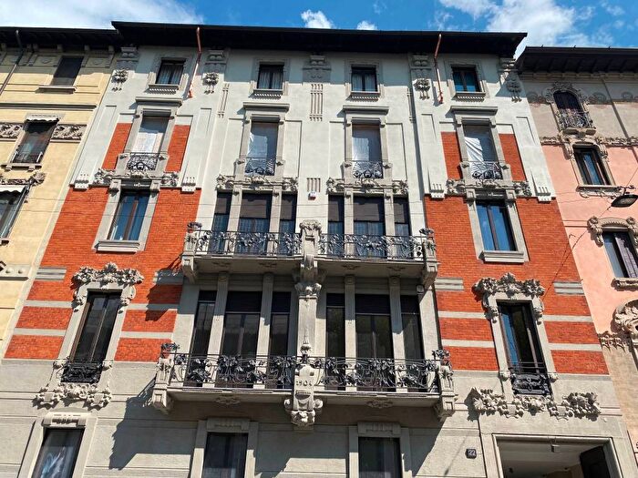 Casa trilocale in affitto in Via Carlo Pisacane, Indipendenza, Milano
